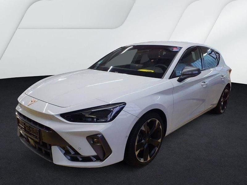 Gebraucht Cupra Leon 150 PS (110 kW) 2025 Glacial weiss metallic Limousine