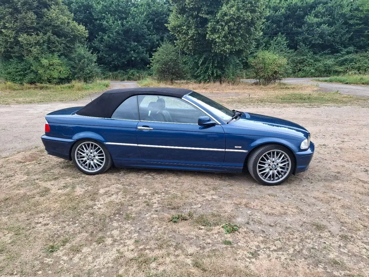 Gebraucht BMW 325 Cabriolet Performance 192 PS (141 kW) 2001 Blau Cabrio
