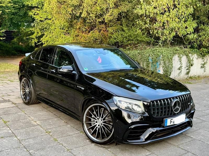 Schwarz Gebraucht 2018 Mercedes GLC63 AMG AMG Coupé | 41.000 € - Bild 1/4