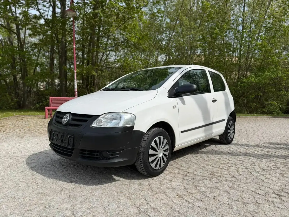 Używany VW Fox 75 KM (55 kW) 2006 Biały Hatchback