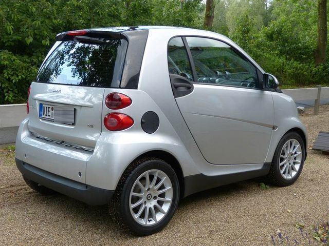 Gebraucht Smart ForTwo Coupé Passion 45 PS (33 kW) 2009 Silber metallic Coupé