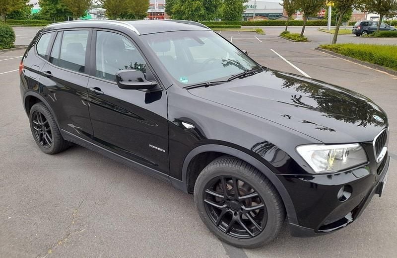 Schwarz Gebraucht 2011 BMW X3 SUV | 13.500 € (Etwas zu teuer) - Bild 1/4