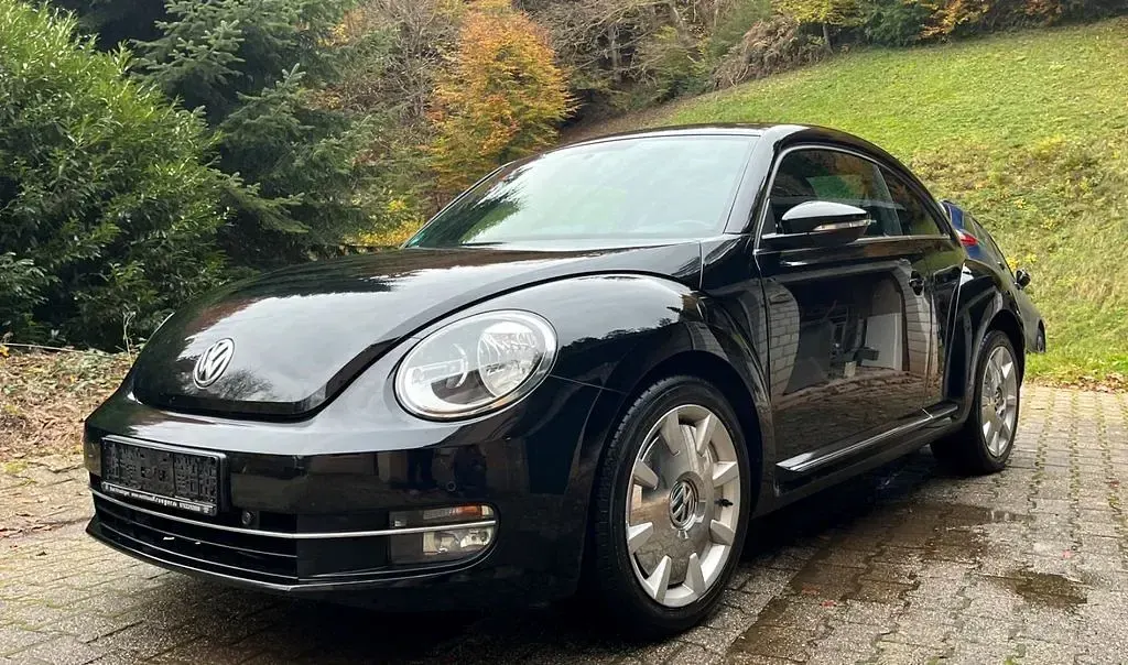 Gebraucht VW Beetle 105 PS (77 kW) 2012 Schwarz Kleinwagen