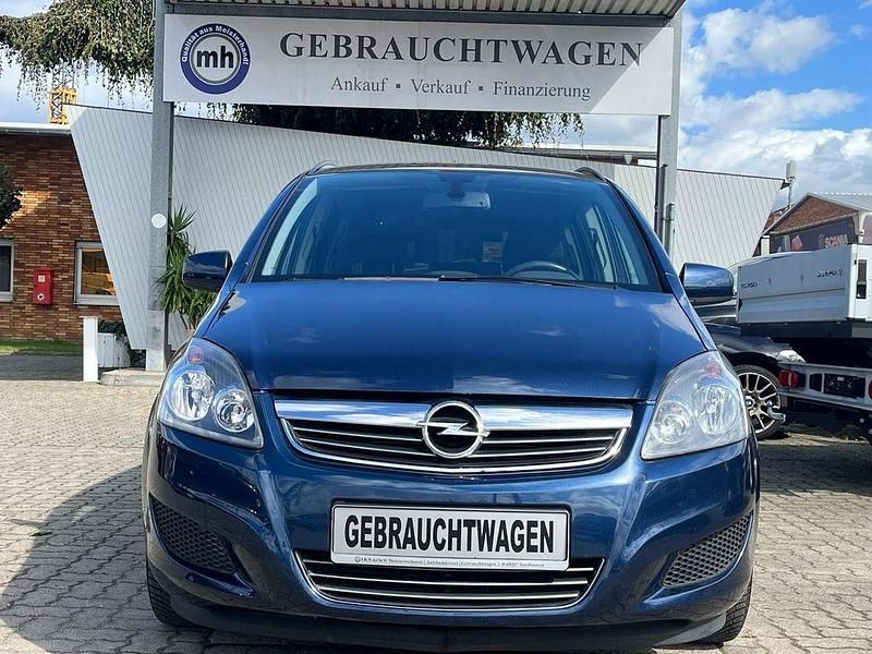 Blau Gebraucht 2011 Opel Zafira Edition Van / Kleinbus | 6.750 € (Etwas zu teuer) - Bild 1/4