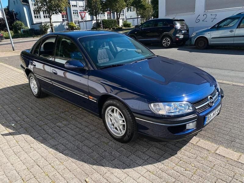 Gebraucht Opel Omega 136 PS (100 kW) 1998 Blau Limousine