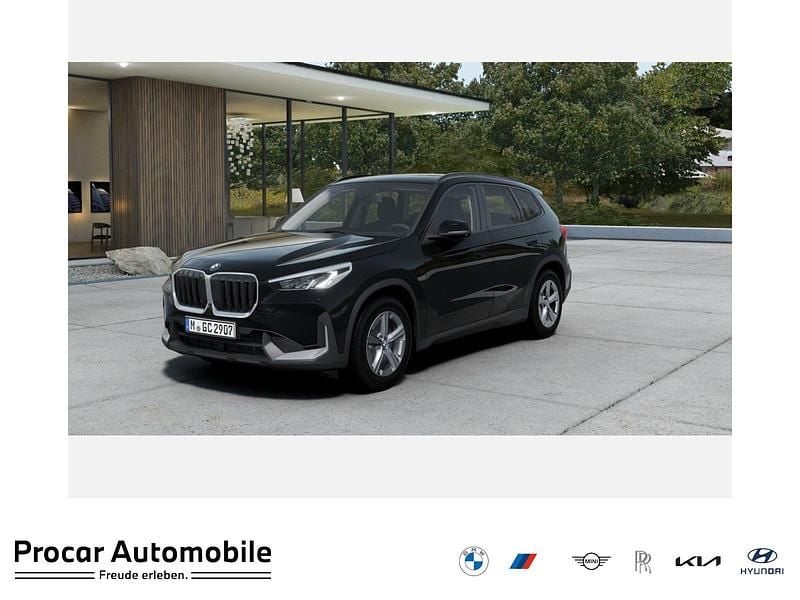 Schwarz Neu 2025 BMW X1 SUV | 38.290 € (Superpreis) - Bild 1/4