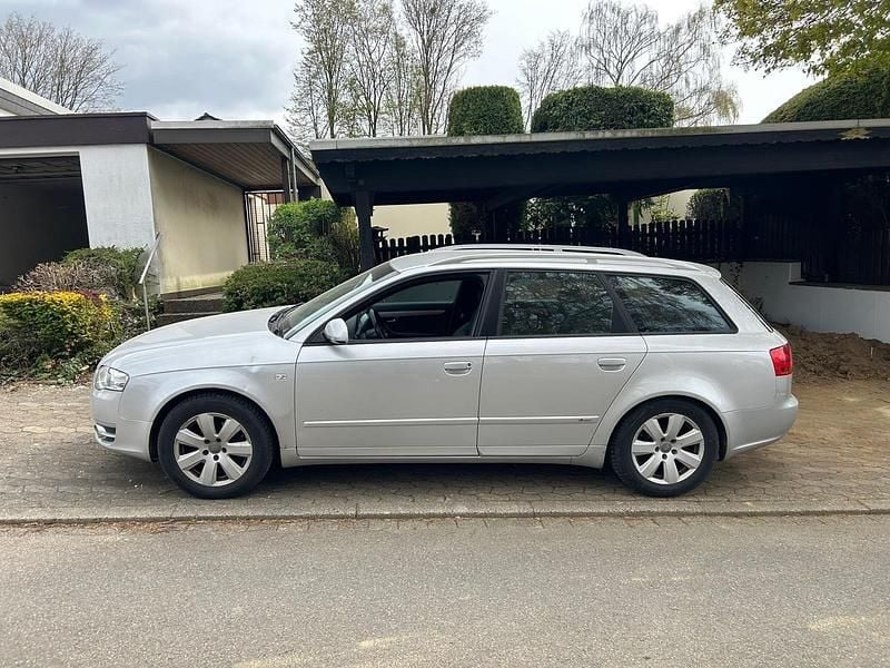 Second-hand Audi A4 140 CP (102 kW) 2005 Argintiu Break