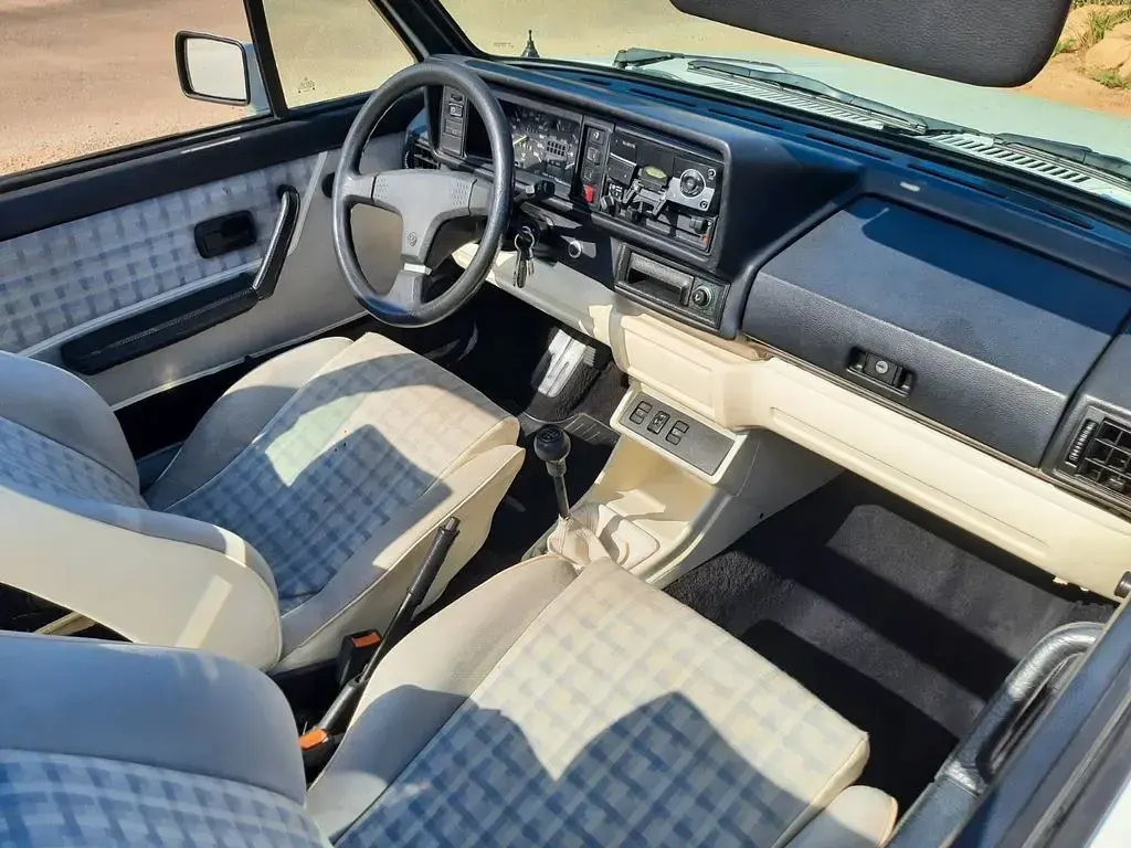 Gebraucht VW Golf Cabriolet 90 PS (66 kW) 1991 Weiß Cabrio