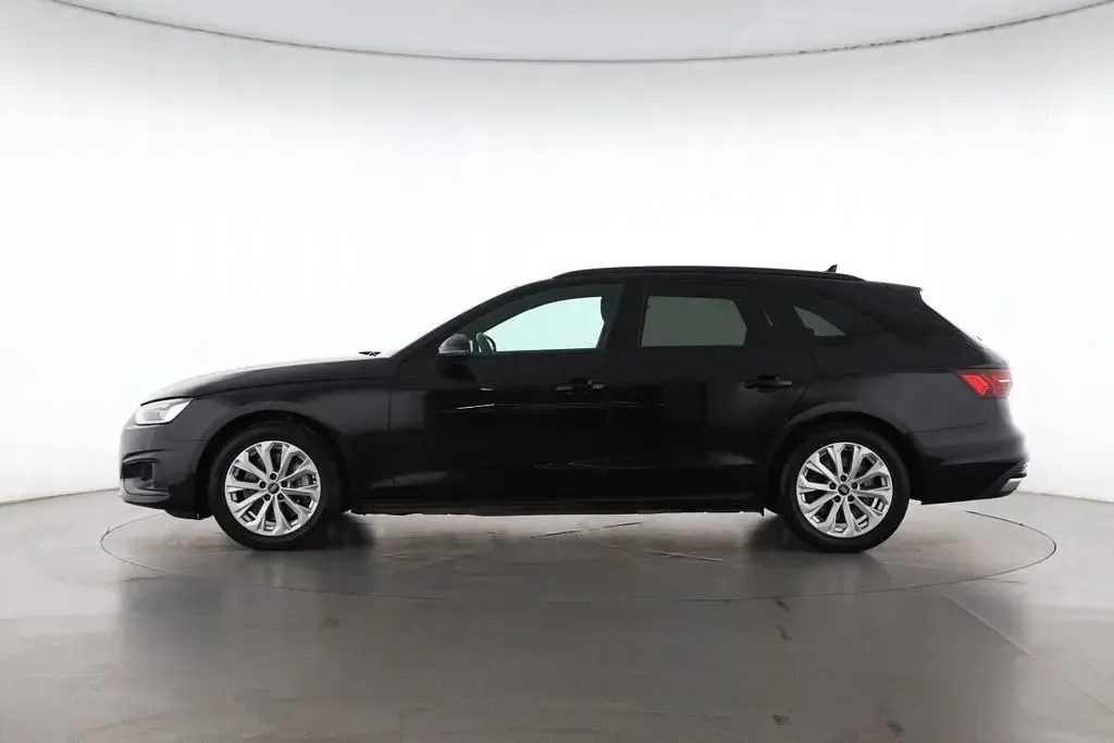Gebraucht Audi A4 Advanced 265 PS (194 kW) 2021 Mythosschwarz Kombi
