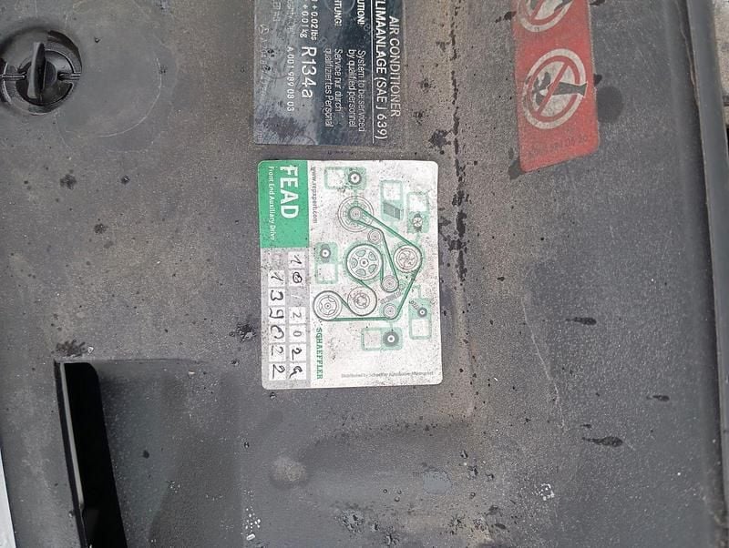 Gebraucht Mercedes C200 184 PS (135 kW) 2012 Silber Limousine