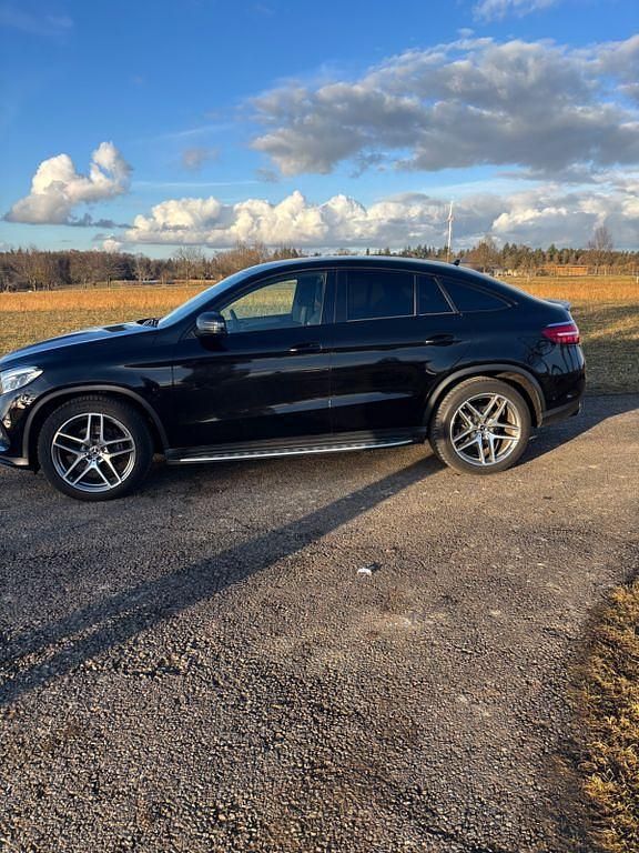 Gebraucht Mercedes GLE350 258 PS (189 kW) 2018 Schwarz Coupé