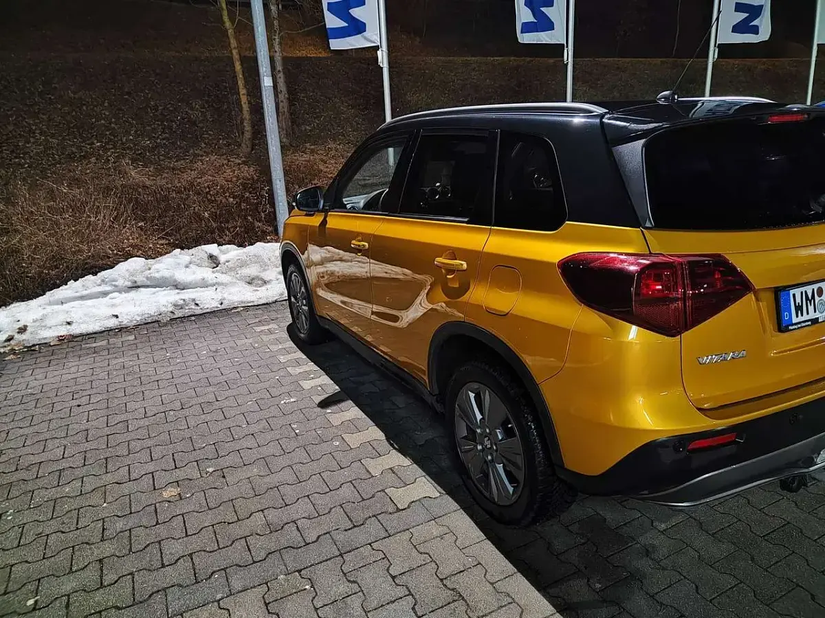 Gebraucht Suzuki Vitara Comfort 110 PS (80 kW) 2025 Gold SUV