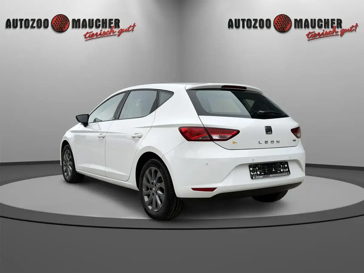 Gebraucht Seat Leon 110 PS (80 kW) 2015 "candy" weiss Limousine