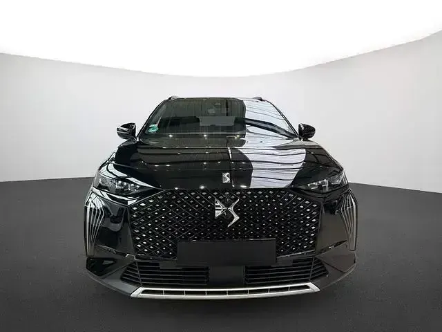 Gebraucht DS Automobiles DS7 Crossback Opera 131 PS (96 kW) 2024 Lackierung schwarz perla nera/metallic klarlack SUV