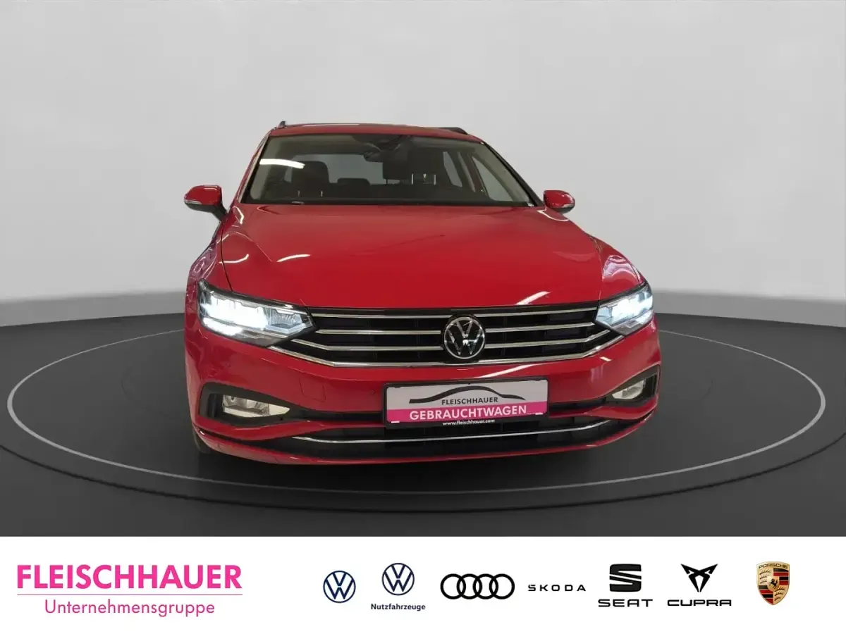 Gebraucht VW Passat Business 122 PS (89 kW) 2023 Rot Kombi