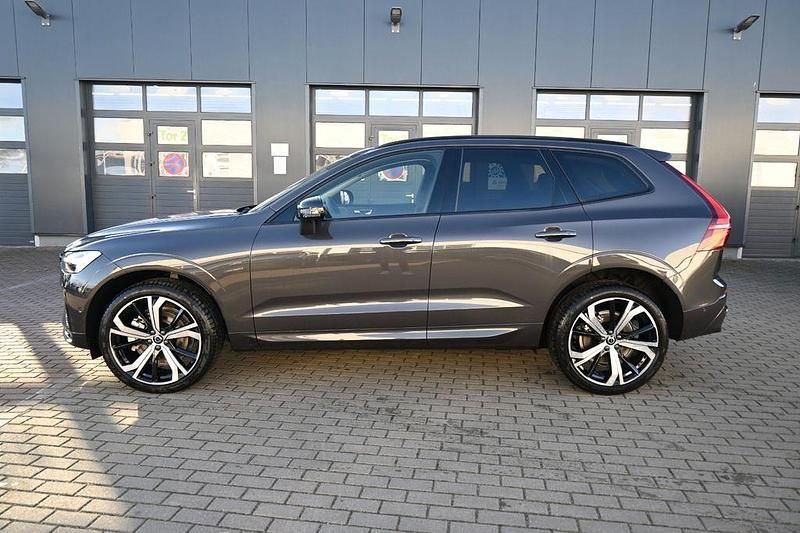 Gebraucht Volvo XC60 Plus 250 PS (183 kW) 2025 Grau SUV