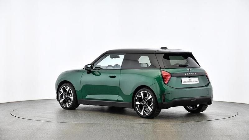 Gebraucht Mini Cooper Favoured 135 kW (184 PS) 2024 Grün Kleinwagen