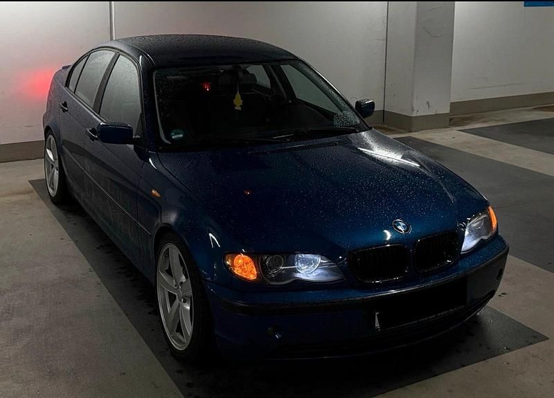 Gebraucht BMW 316 116 PS (85 kW) 2002 Blau Limousine