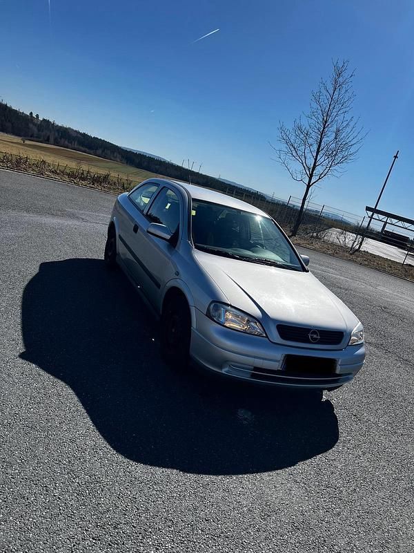 Gebraucht Opel Astra 86 PS (63 kW) 2001 Silber Kleinwagen