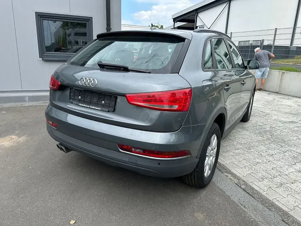 Gebraucht Audi Q3 Comfort 150 PS (110 kW) 2016 Grau SUV