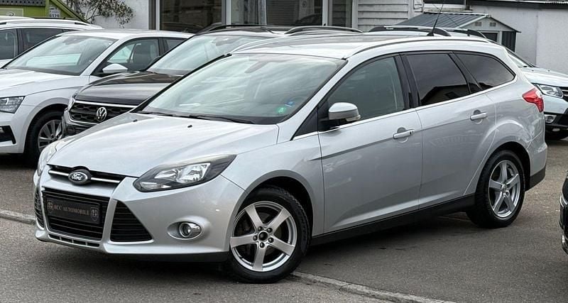 Gebraucht Ford Focus Titanium 125 PS (91 kW) 2013 Silber Kombi
