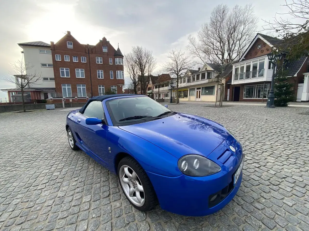Używany MG TF 136 KM (100 kW) 2004 Niebieski Kabriolet