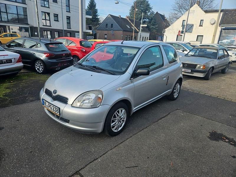 Silber Gebraucht 2003 Toyota Yaris Sol Kleinwagen | 999 € (Guter Preis) - Bild 1/4