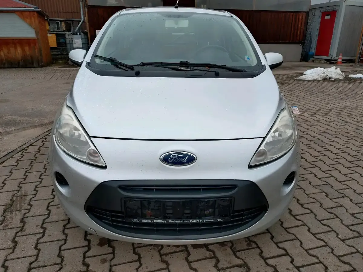 Gebraucht Ford Ka 70 PS (51 kW) 2011 Silber Kleinwagen