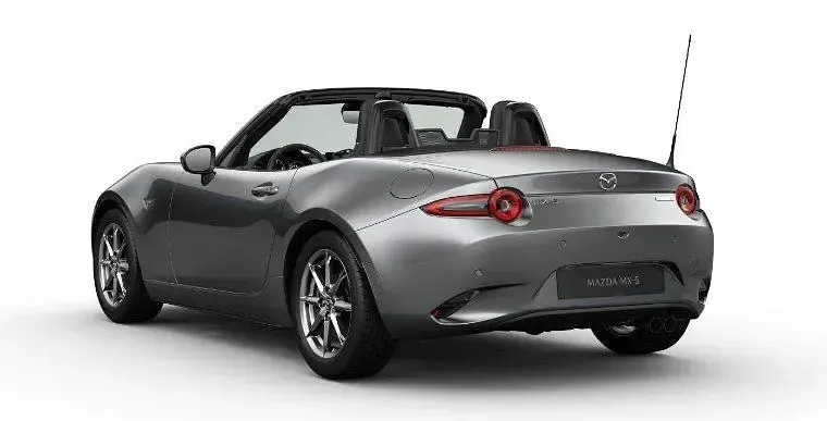 Neu Mazda MX5 Exclusive-Line 132 PS (97 kW) 2025 Machine gray Cabrio