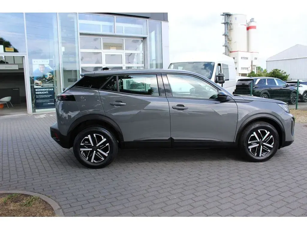 Gebraucht Peugeot 2008 Active 101 PS (74 kW) 2024 Grau SUV
