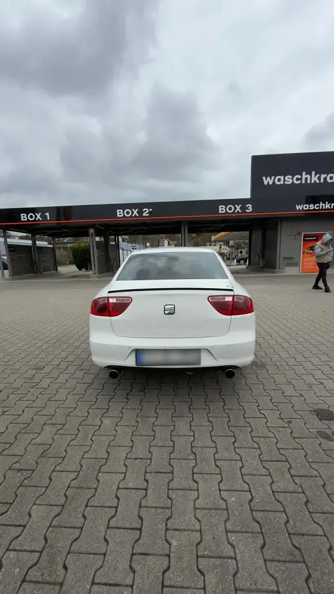 Gebraucht Seat Exeo 211 PS (155 kW) 2011 Weiß Limousine