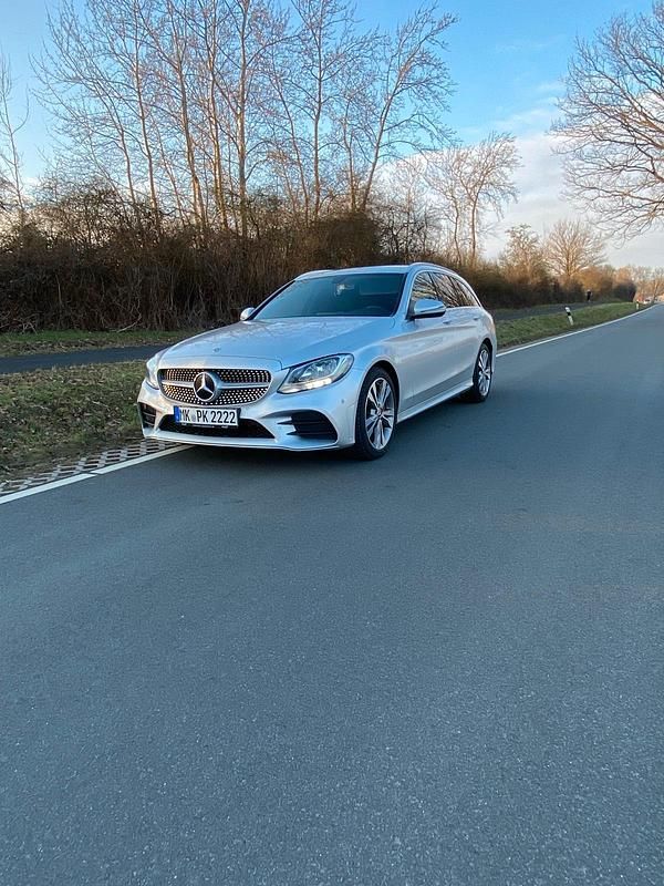 Gebraucht Mercedes C200 AMG line 160 PS (117 kW) 2020 Silber Kombi
