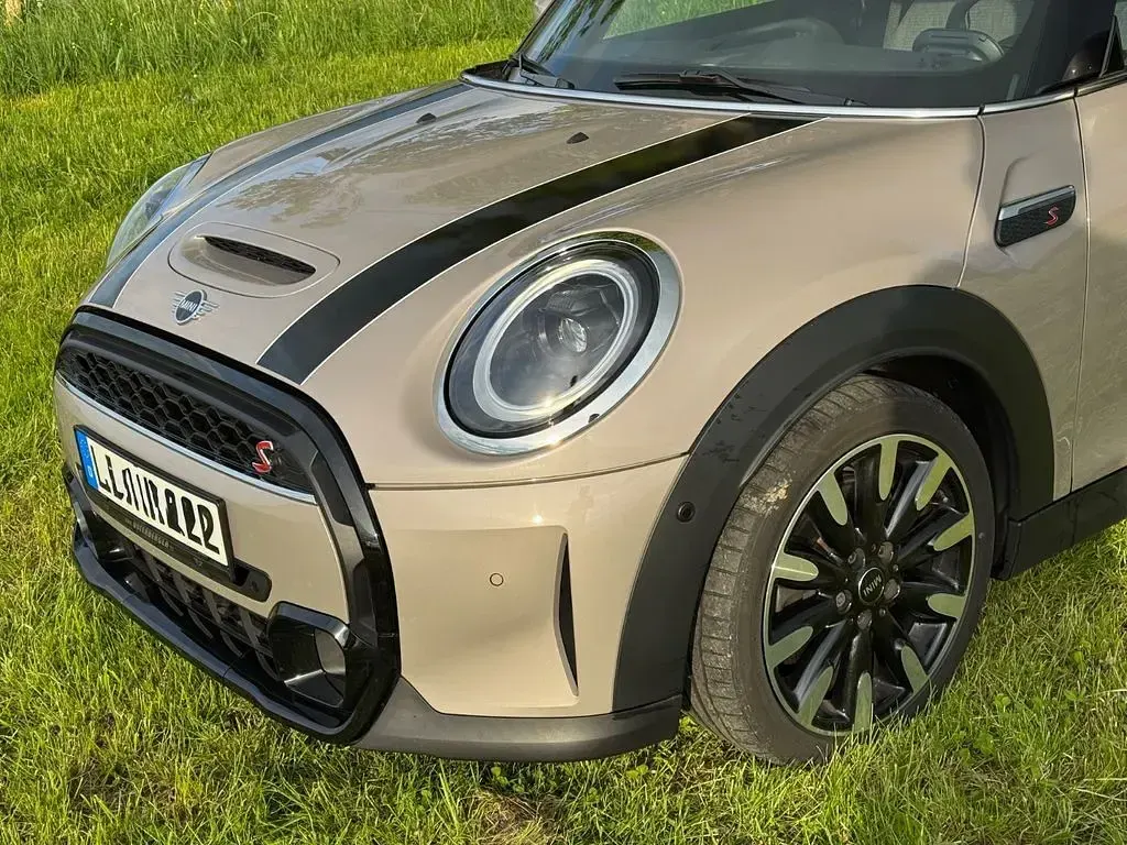 Używany Mini Cooper S 178 KM (130 kW) 2023 Szary Hatchback