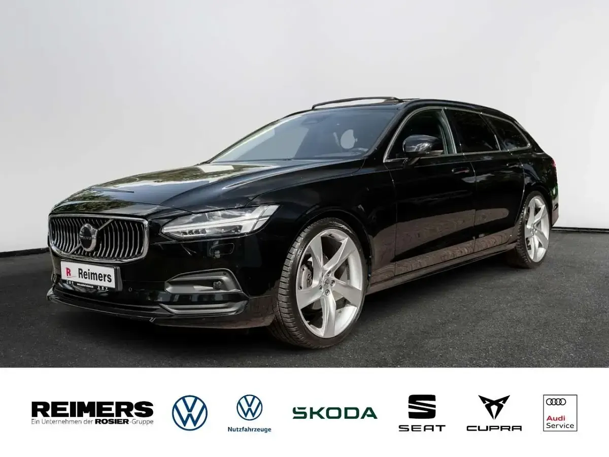 Gebraucht Volvo V90 Momentum 197 PS (144 kW) 2021 Kombi