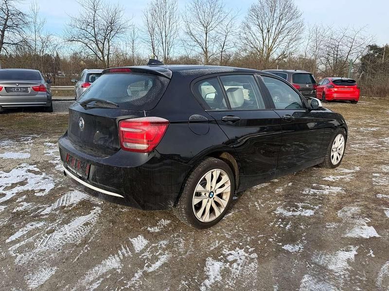 Gebraucht BMW 118 Urban Line 170 PS (125 kW) 2012 Schwarz Kleinwagen