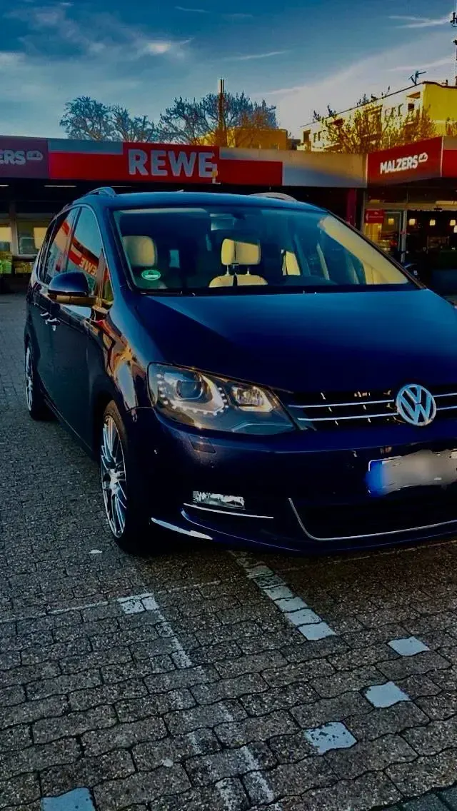 Gebraucht VW Sharan 140 PS (102 kW) 2015 Blau Van / Kleinbus