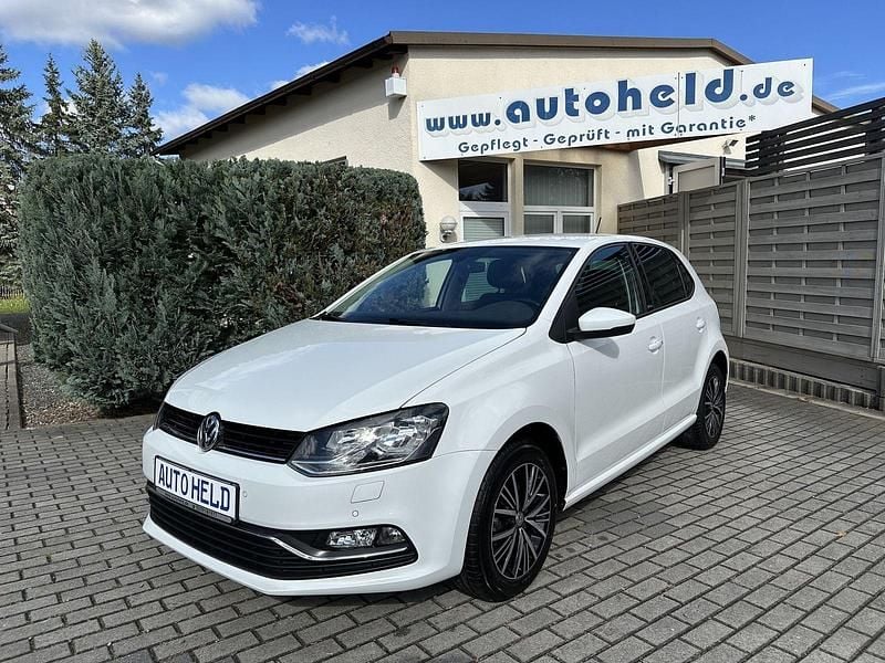 Weiß Gebraucht 2016 VW Polo Allstar Kleinwagen | 10.850 € (Fairer Preis) - Bild 1/4