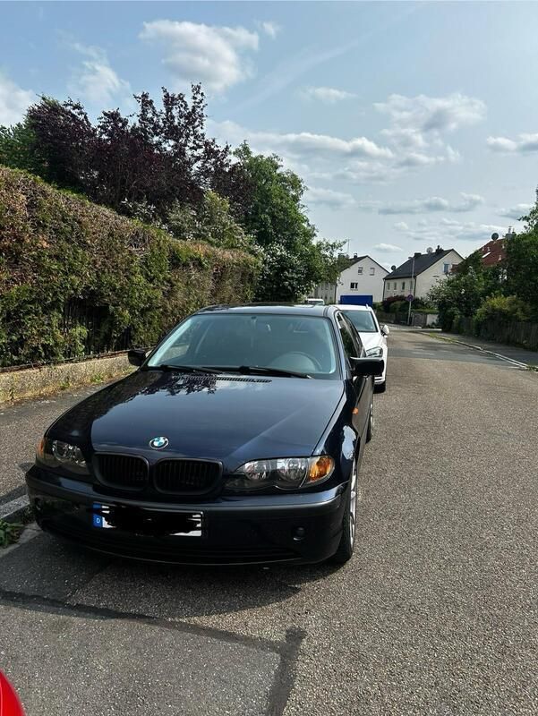 Blau Gebraucht 2003 BMW 316 Limousine | 2.700 € (Fairer Preis) - Bild 1/4