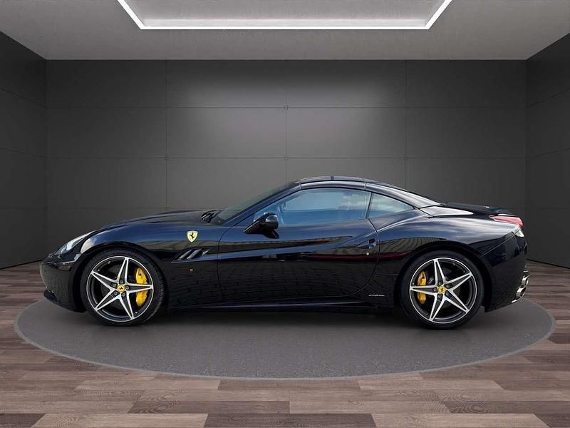 Gebraucht Ferrari California 460 PS (338 kW) 2011 Nero carbonio Cabrio