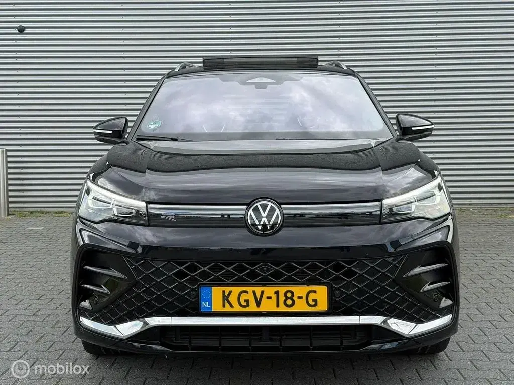 Gebraucht VW Tiguan Business 150 PS (110 kW) 2024 Schwarz SUV