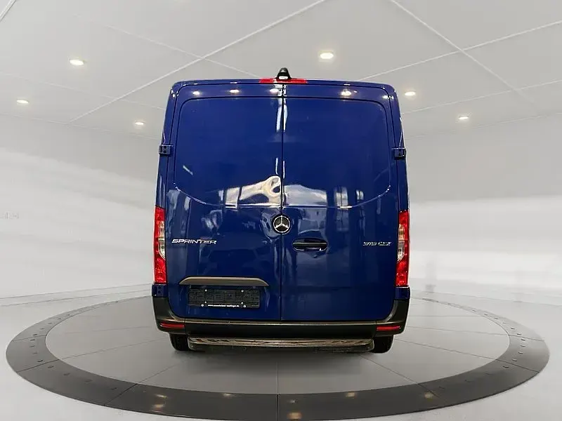 Gebraucht Mercedes Sprinter 150 PS (110 kW) 2022 Atlantisblau Van