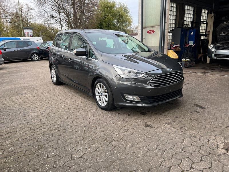 Gebraucht Ford Grand C-Max Titanium 125 PS (91 kW) 2017 Grau Van / Kleinbus