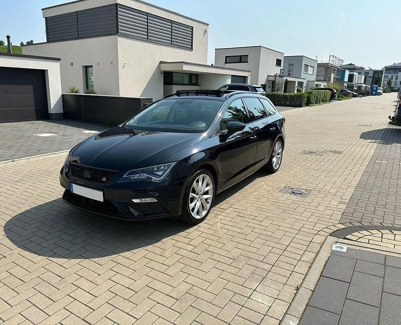 Schwarz Gebraucht 2017 Seat Leon ST FR Kombi | 13.500 € (Fairer Preis) - Bild 1/4