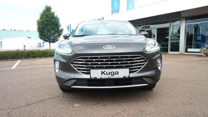 Grau Gebraucht 2022 Ford Kuga Titanium SUV | 22.480 € (Guter Preis) - Bild 1/4
