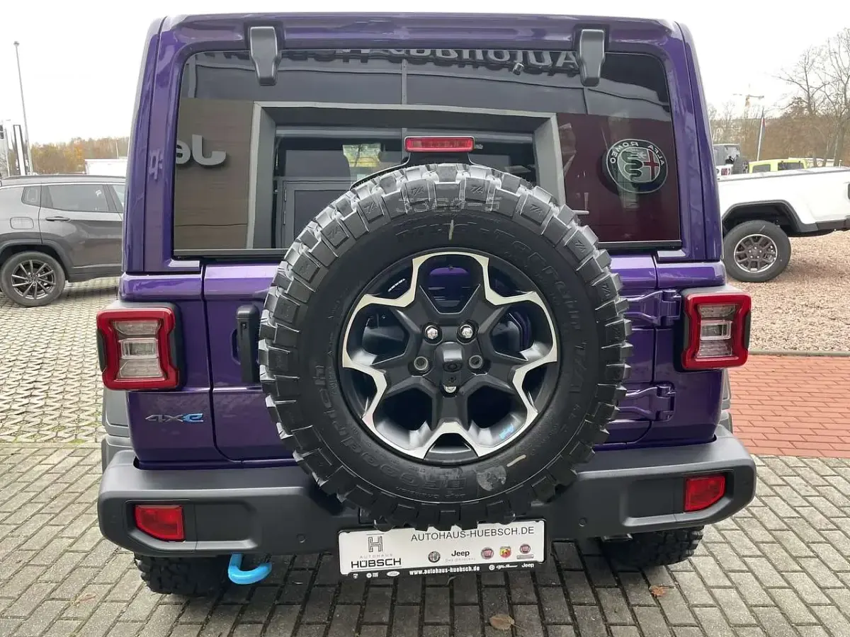 Gebraucht Jeep Wrangler Rubicon 381 PS (280 kW) 2023 Violett SUV