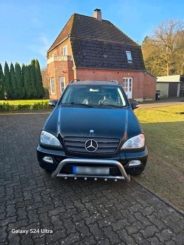Gebraucht Mercedes ML270 170 PS (125 kW) 2002 Schwarz SUV
