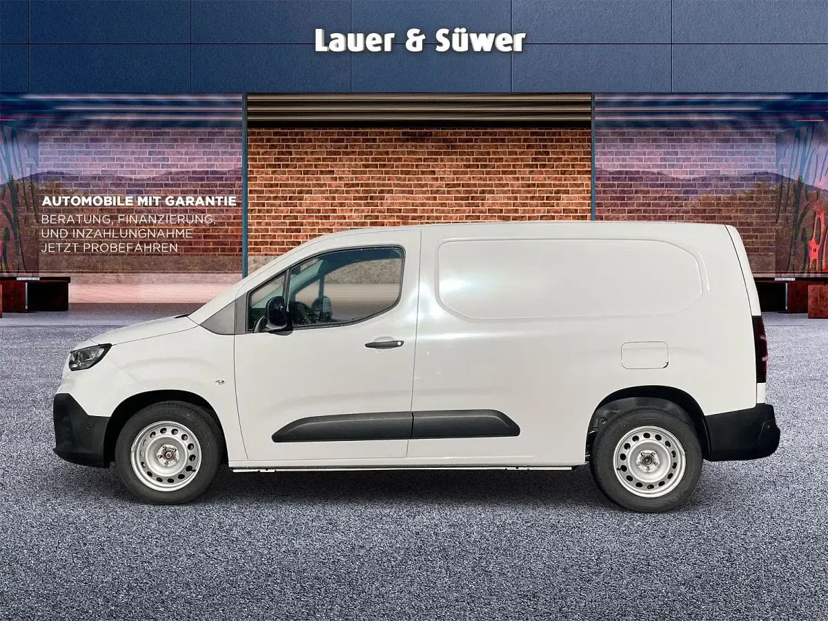 Neu Fiat Doblò 131 PS (96 kW) 2026 Weiß Van / Kleinbus