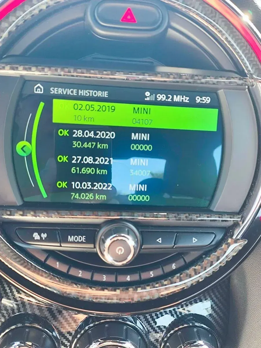 Gebraucht Mini Cooper SD 170 PS (125 kW) 2019 Schwarz Kleinwagen