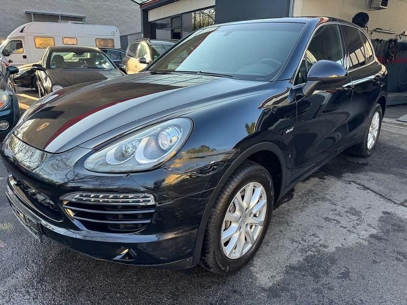 Gebraucht Porsche Cayenne 245 PS (180 kW) 2012 Schwarz SUV