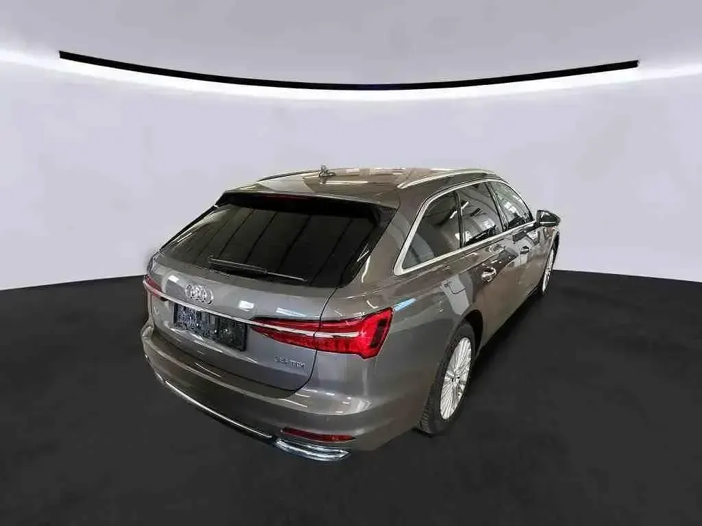 Gebraucht Audi A6 Design 163 PS (119 kW) 2022 Braun Limousine